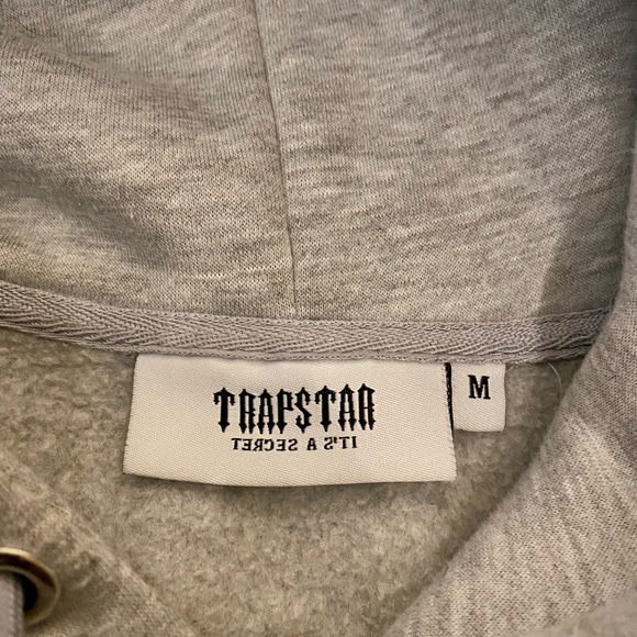 Trapstar Grey Hoodie - Picture 3 of 3